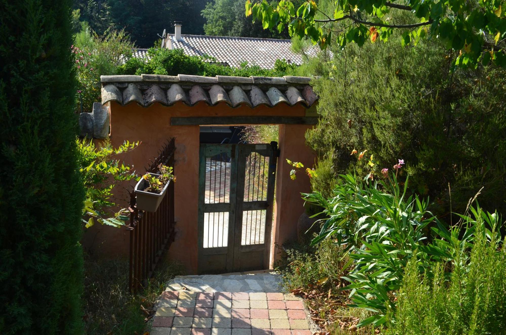 Studios Et Gite La Sauvasse Vagnas ภายนอก รูปภาพ