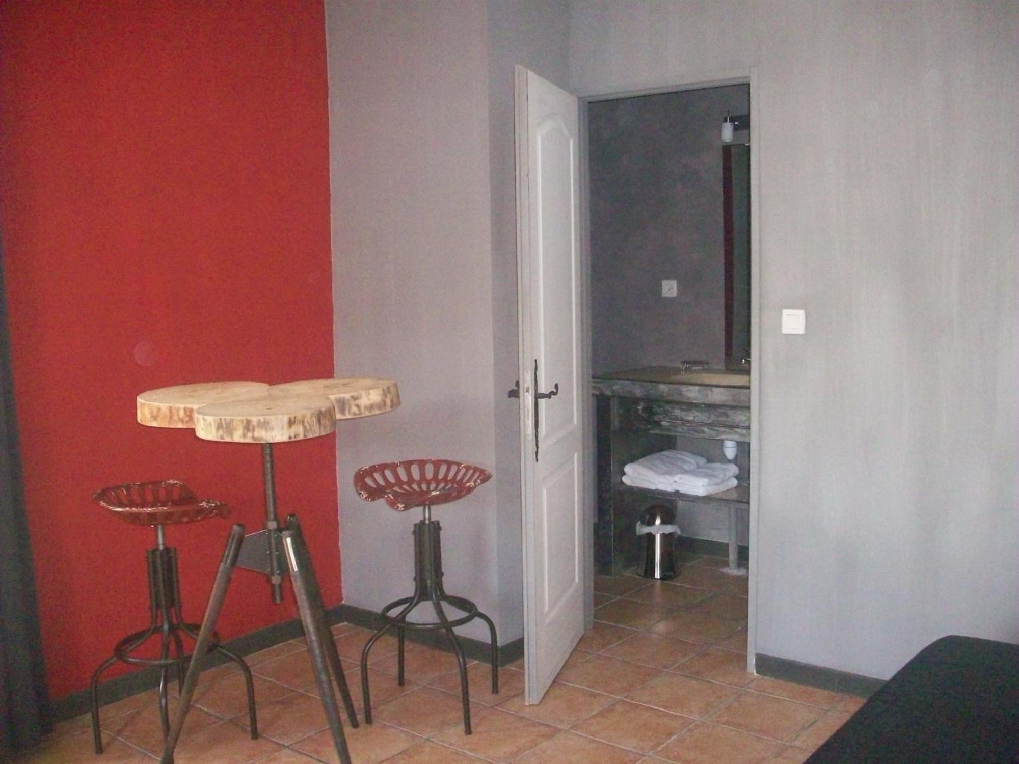 Studios Et Gite La Sauvasse Vagnas ห้อง รูปภาพ