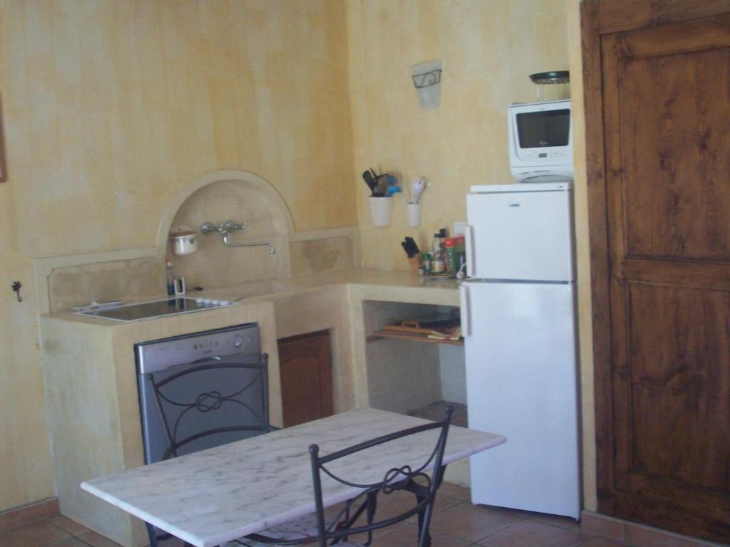 Studios Et Gite La Sauvasse Vagnas ห้อง รูปภาพ